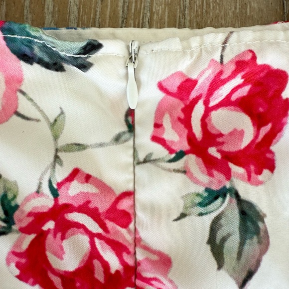 Floral Ruffle Dress - Picture 6 of 7